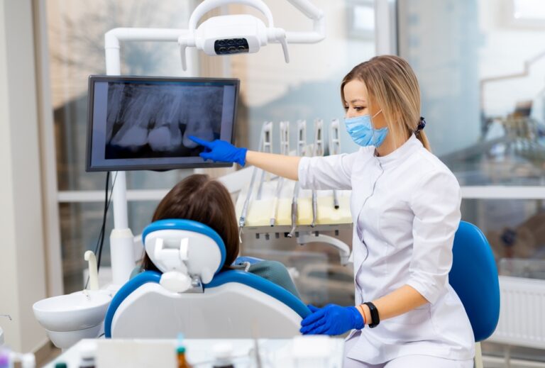 High-Tech Dentist in Etobicoke: How Imaging Technology Is Changing Early Diagnosis
