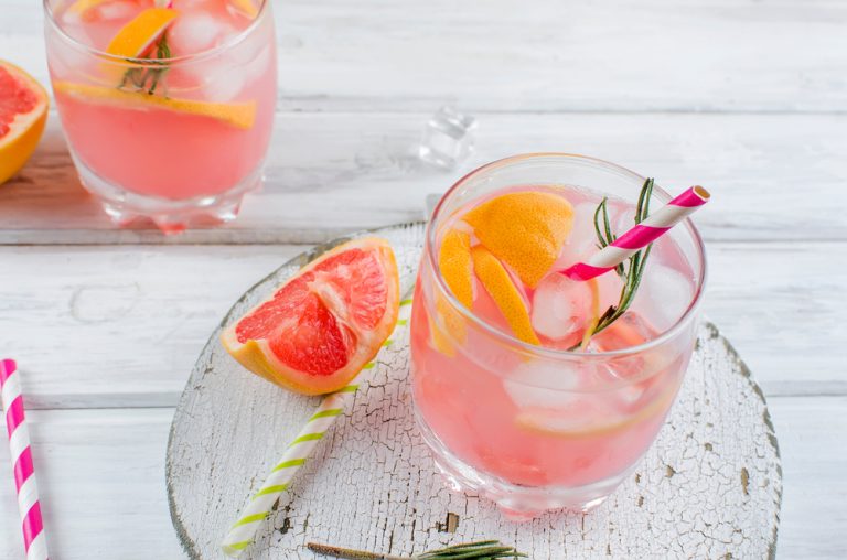 Seasonal Summer Drinks and Oral Health Tips From a General Dentist in Etobicoke